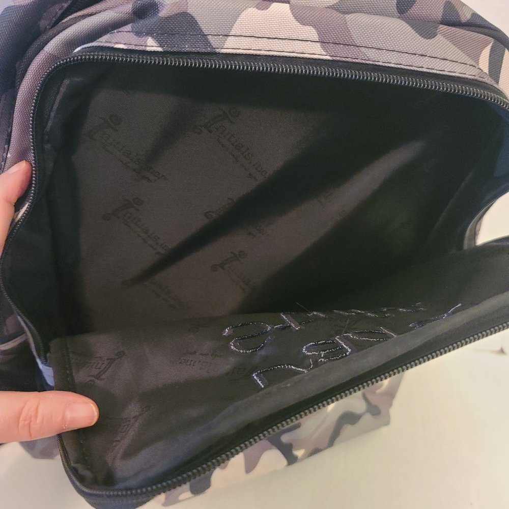 Ln - Initials Inc Backpack - Dads Stuff - image 5